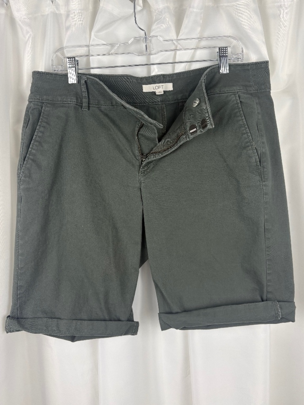 LOFT Olive Green Bermuda Chino Shorts Size 12 Cuffed